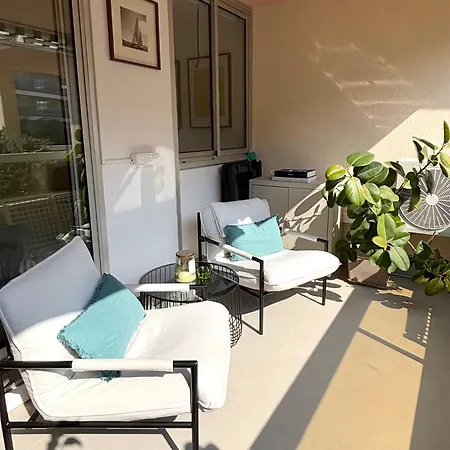 Cosy Sunny Terrace And Pool Next To The And Monaco Apartment